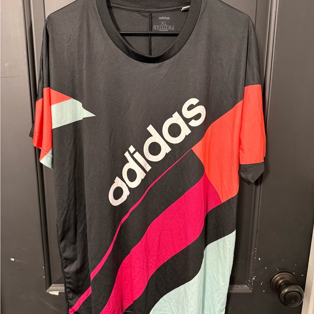 Adidas Men's Black and Pink Graphic Tee